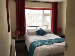 9 Gunfleet court - Clacton-on-Sea - 6