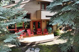 Courtside Townhomes - 9