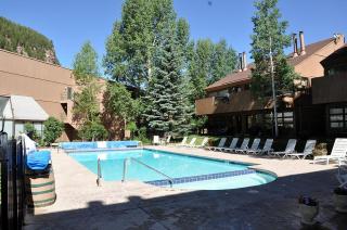 Remodeled 2 Bedroom East Vail Condo 6G with Hot Tub Market Free Shuttle - 9