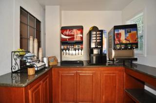 Best Western Plus Brookside Inn - 7
