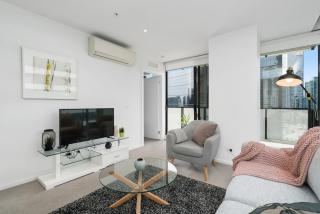 Complete Host Tiara Apartments - 8