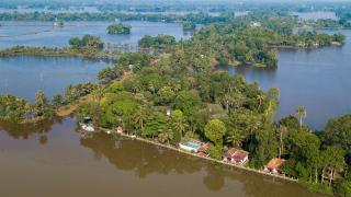 Warmth Lake Haven - Alleppey - 3