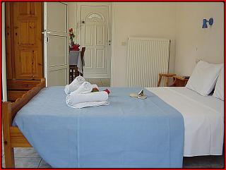 Blue Lake Holiday Homes - Keri Summer Escape - Kerion - 3