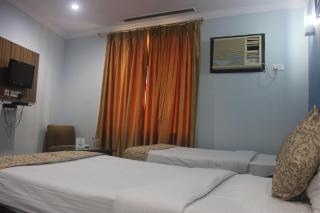 The Blue Lagoon Hotel Premium - Cuttack - 8