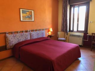 Hotel Il Granaio - Porto Mantovano - 3