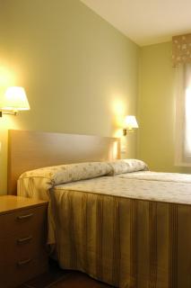 Aparthotel Tres Caminos - El Grado - 8