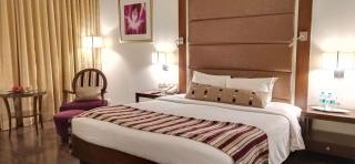 Royal Orchid Central, Pune - Pune - 3