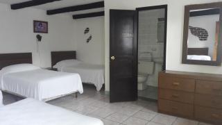Hotel De Cortez y Larraz - Antigua Guatemala - 9