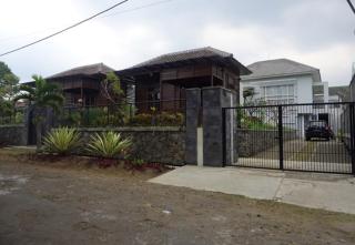 Villa Selekta Jardin - Batu - 8