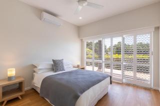 Location, location, Sunshine Beach - 1