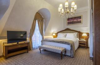 Residence City Garden - Certificate of Excellence Top 10 BEST Five-Stars City Hotels for 2024 awarded by HTIF - Plovdiv - 3