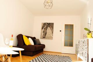 Yellow Apartment oposite ZOO (5 minutes walk to the Old Town) - 2