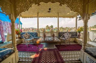 Swan Group of Houseboats, Golden Dal Lake - Srinagar - 6