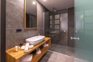 Glow Boutique Hotel & Suites - Sarandë - 7