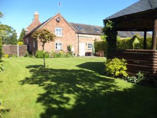 Lapwing Cottage - Stoke on Trent - 7