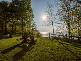 Lakeview on the Lake - North East - 0