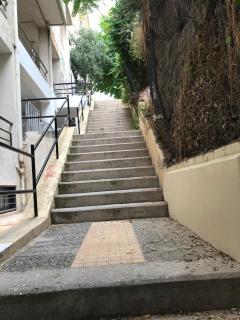 TONI'S 2BD Apartment with Terrace next to Stadium - Atene - 9