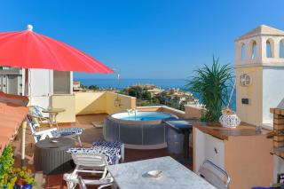 BlueBenalmadena 200meters from the beach with jacuzzi and rooftop terrace - Benalmádena - 3
