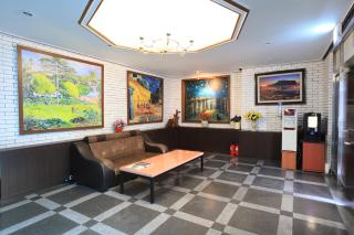 Twins Hotel - Jeju-stad - 0