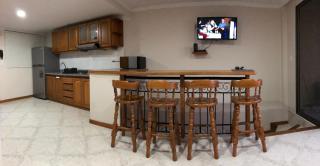 EDIFICO EL PEÑON DEL RODADERO APTO 405A VISTA al MAR FRENTE PLAYA RODADERO - 2