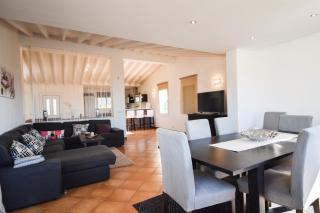 In the second line, modern beachfront holiday home in Costabella, Marbella - Marbella - 8