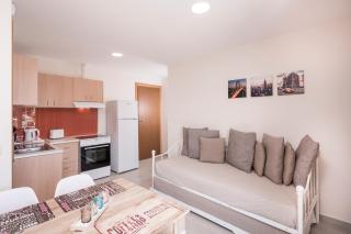 Athina Apartments Near The Sea Platania - Plataniás - 4