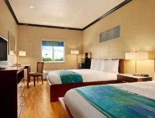 Days Inn & Suites by Wyndham Marquez - 3