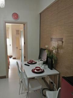 CHATEAU ELYSEE a6 near AIRPORT Wifi Kitchen - 2