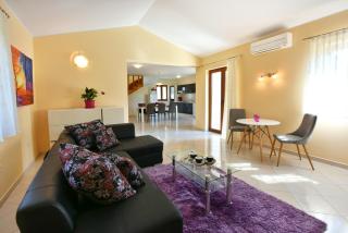 Villa Kmacici 376 - Sveti Lovreč Pazenatički - 8