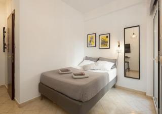 Central Studio! Fiber WiFi, AC, Private, Self Check-in! - Thessaloniki - 8