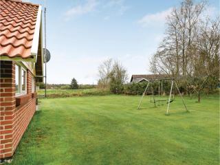 Four-Bedroom Holiday Home In Blavand - Blåvand - 8