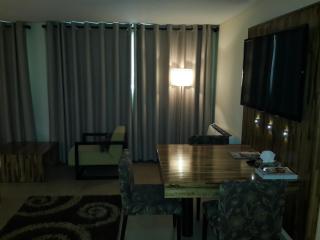 Roots Hotel Apartment - Accra - 5