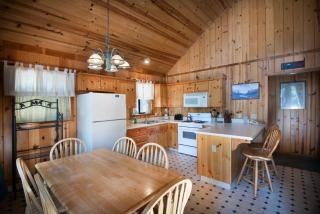 24 Wawona Cabin - 4