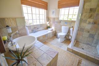 San Rock Guest House - Clarens - 5