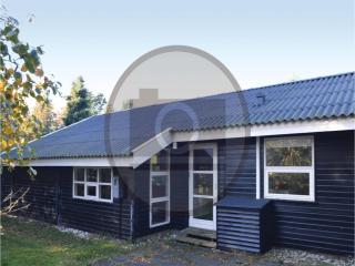 Five-Bedroom Holiday Home In Blokhus - 9