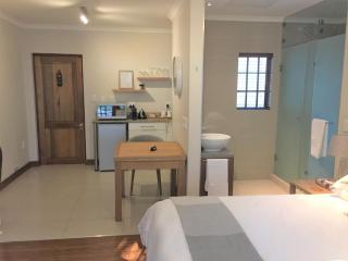 Lydall Wild Tranquil Garden Suites - 4