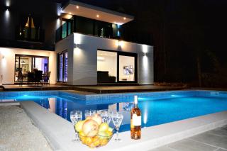 Holiday House Luxury with heated pool - Grubine - 7