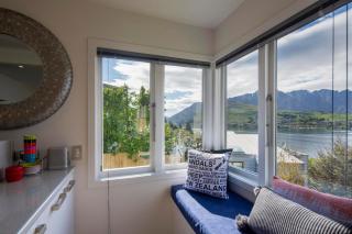 Kohanga Rua Cottage by Amazing Accom - Queenstown - 9