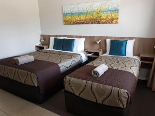 Main Street Motel - Hervey Bay - 0