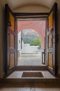 Colourfull Stone House - Leonidio - 2