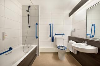 Ramada Bristol West - Easton in Gordano - 2