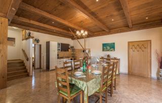 E-M Apartments with Private pool - 2