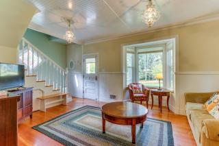 Peaceful Farm Rental in Sequim - 9