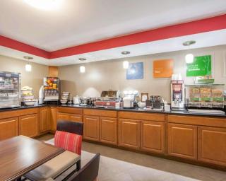 Comfort Inn at Royal Blue - Pioneer - 1