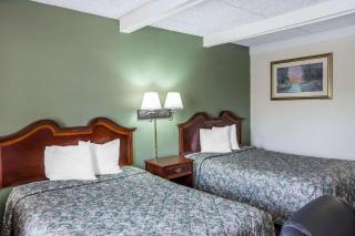 Rodeway Inn - Laurens - 1