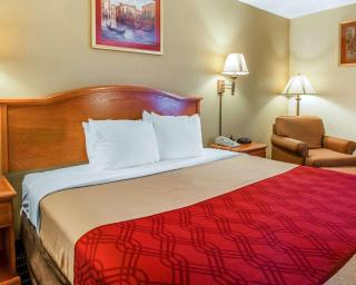 Econo Lodge - 7