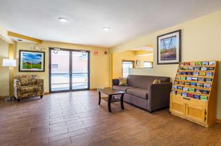 Quality Inn & Suites Greensburg I-74 - 3