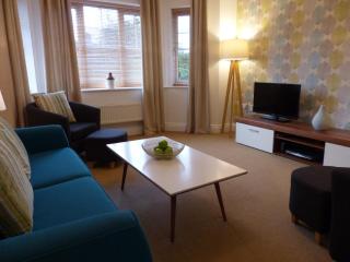 Basingstoke Apartments - St Raphael House, City Centre Charming Apartments - 9