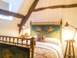 Cotswold Place - 4