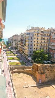 Luxury Apt at Navarino Square - 9